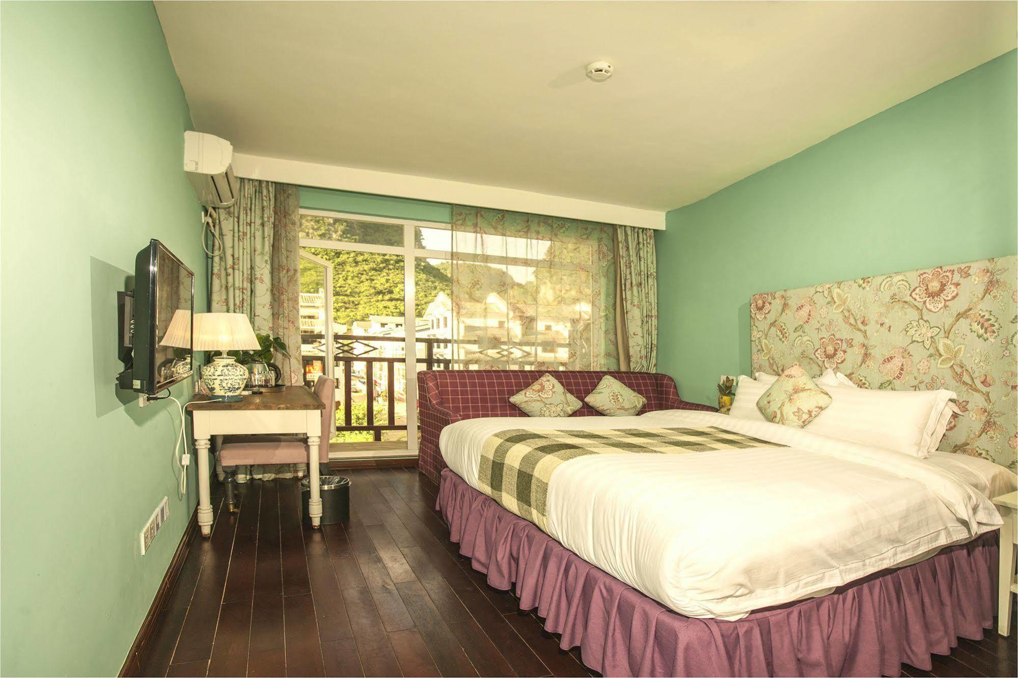 Michael'S Inn & Suites Guilin Exterior photo